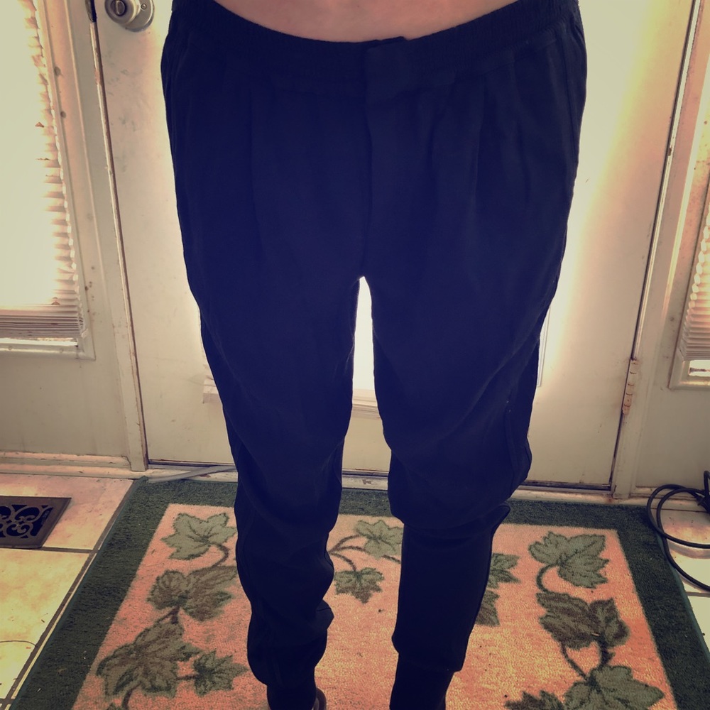 VINCE - DRESSY OR CASUAL JOGGERS!!!